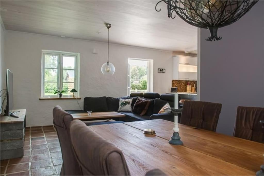 Beautiful And Cosy House Near The Lake Olofstrom Экстерьер фото
